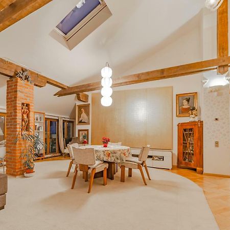 Apartamento Unique Luxury Loft With Terrace In Old Town Praga Exterior foto