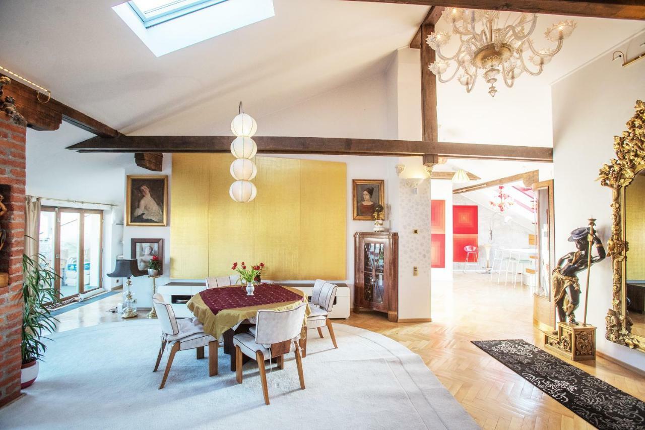 Apartamento Unique Luxury Loft With Terrace In Old Town Praga Exterior foto