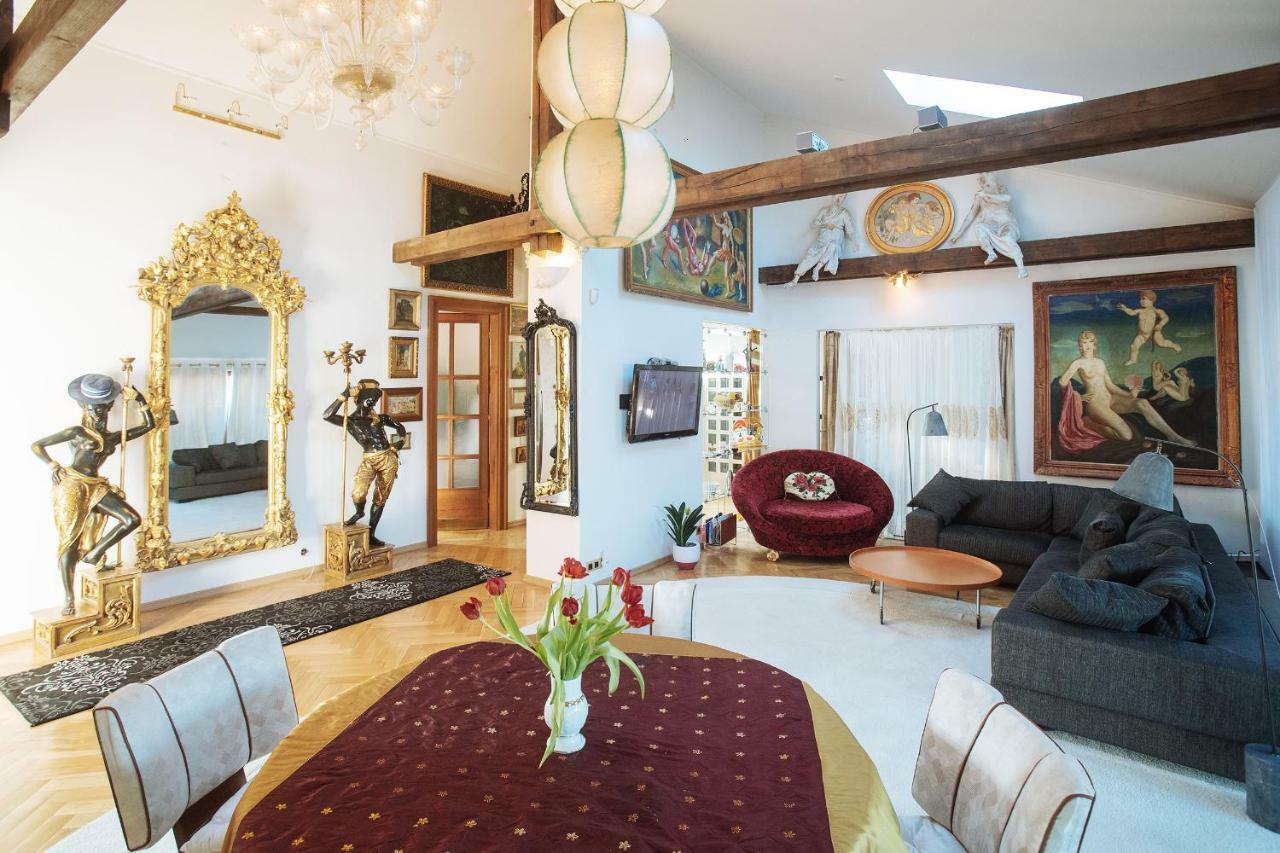 Apartamento Unique Luxury Loft With Terrace In Old Town Praga Exterior foto