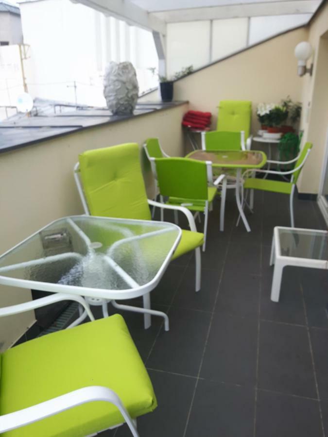 Apartamento Unique Luxury Loft With Terrace In Old Town Praga Exterior foto