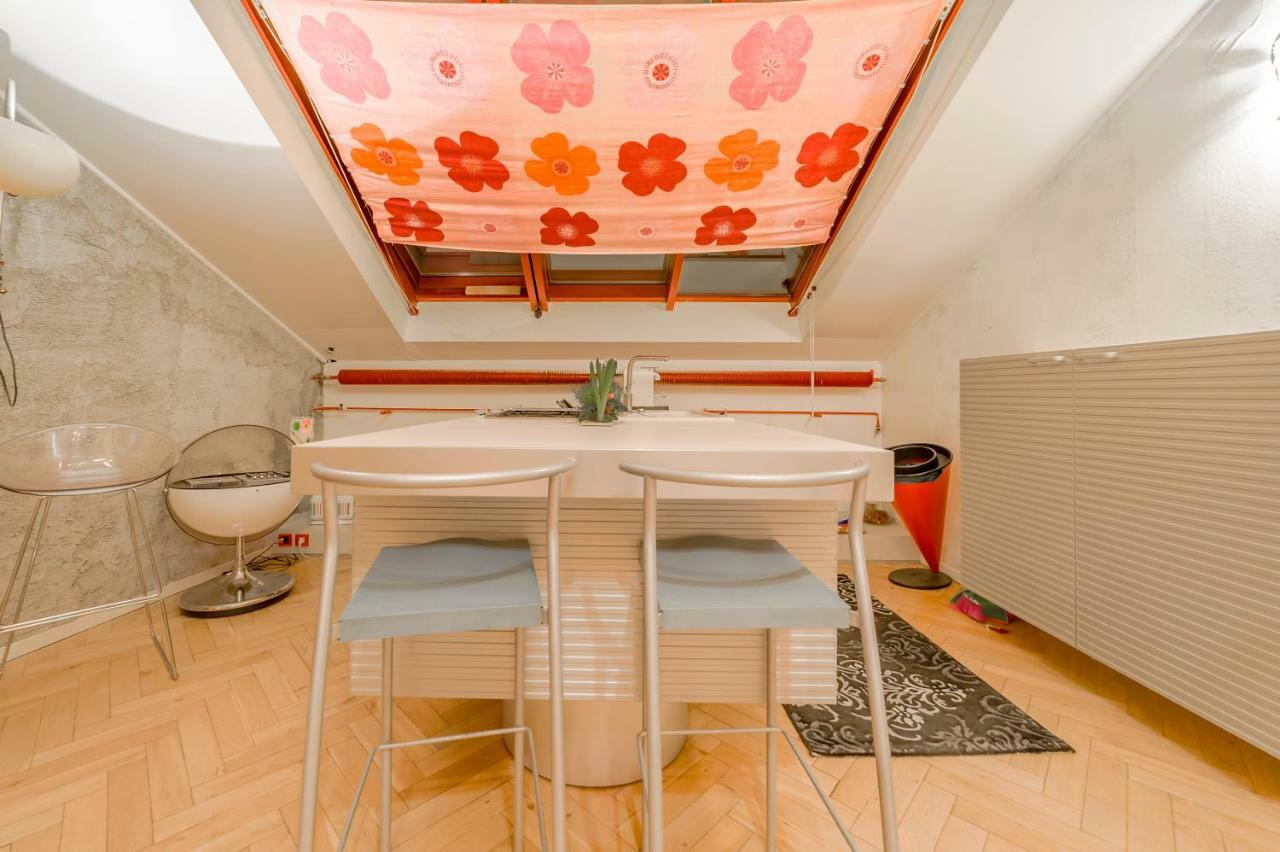 Apartamento Unique Luxury Loft With Terrace In Old Town Praga Exterior foto