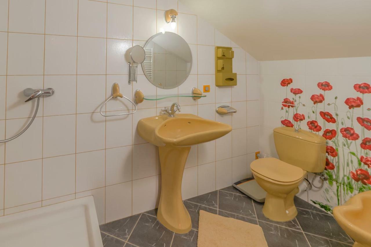Apartamento Unique Luxury Loft With Terrace In Old Town Praga Exterior foto